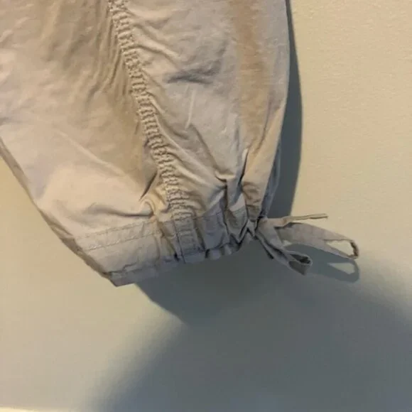 Boston Proper Convertible Cargo Pant Color gray size 00 - Picture 4 of 7